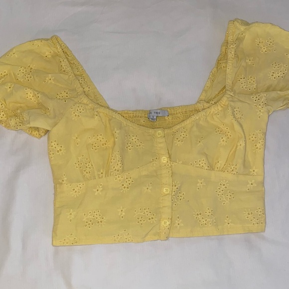 Yellow top - Picture 4 of 7